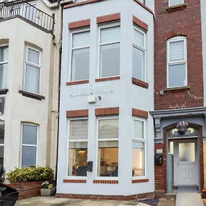 https://apartment-yo15-3bx.yorkshirehotels.net